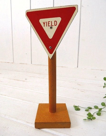 YIELD USA ヴィンテージサイン（道路標識）-