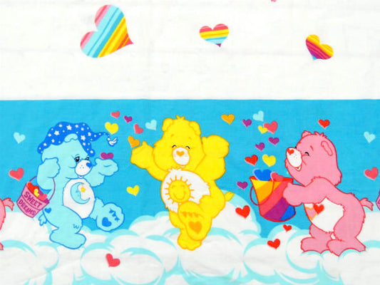 【ケアベア】Care Bears・ラブリー・ハート&レインボー柄・ユーズドシーツ(フラットタイプ)